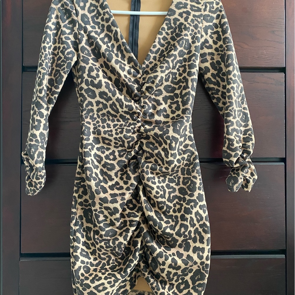 Zara leopard ruched long sleeve short dresss
